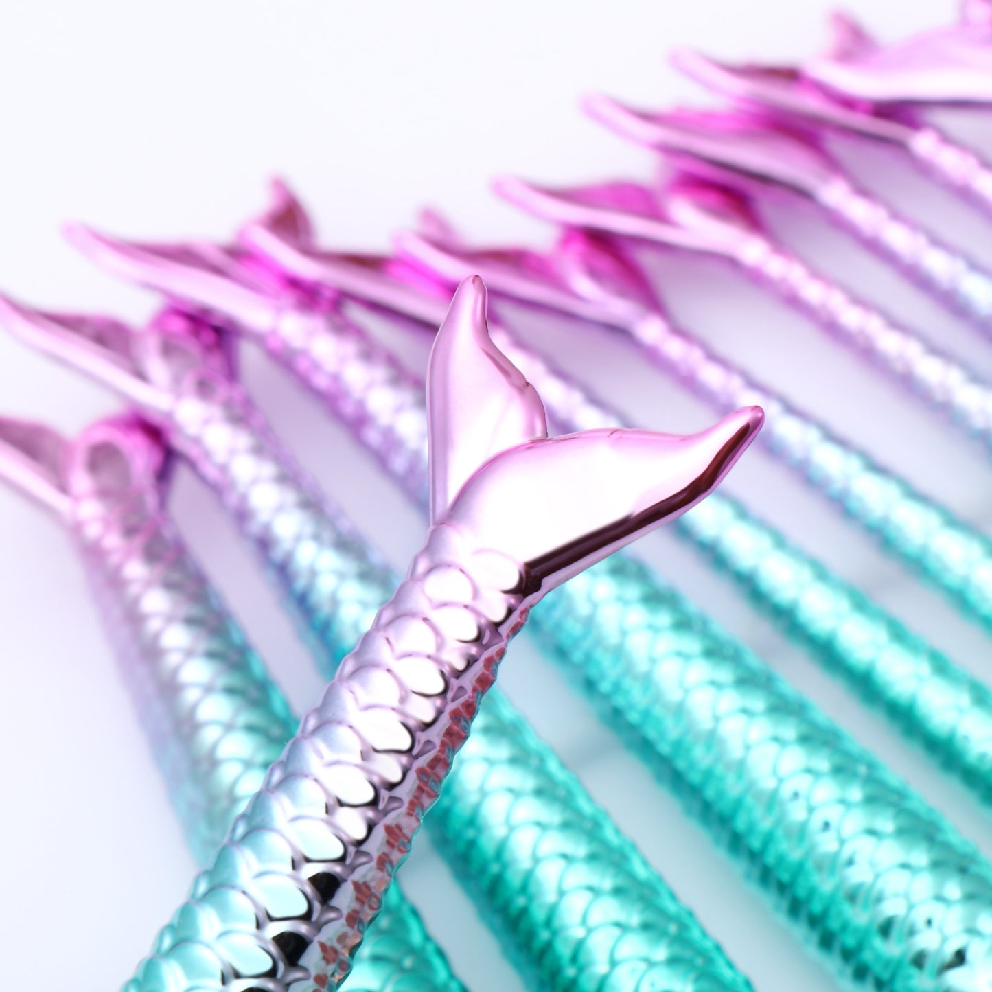Set de 11 Pinceaux Maquillage Sirène – Complet & Élégant